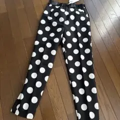 新品　ベアトリス　水玉　パンツ　 黒と白のドットスラックス　19800円の品