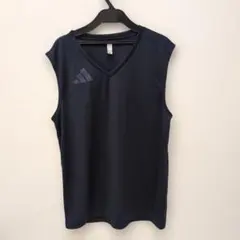 ノースリーブシャツ