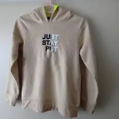 ベージュ フード付きパーカー JUST STAY PUT
