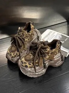UGG】 アグ Calle Lace Speckled 厚底 スニーカー 豹柄 - メルカリ