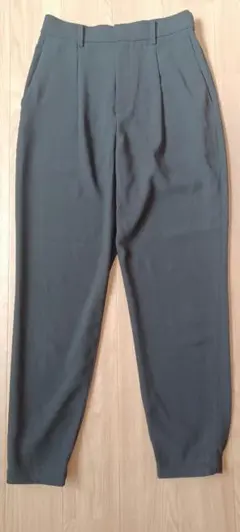 ユニクロ　ドレープジョガーパンツ　Mサイズ　黒　ブラック