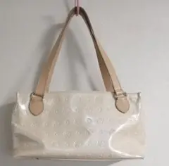 クレイサス CLATHAS エナメルバッグ アイボリー