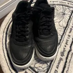 Item thumbnail for item cae39f6d-8001-4692-9b90-0fb5e58b447c