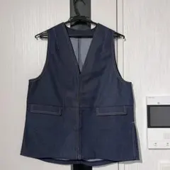 【極美品】デニム Vネック ベスト レディース　フリーサイズ　綺麗め