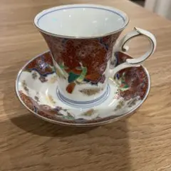 【専用】伊万里焼　萬國博覧会の伊万里1988花柄 鳥デザイン ティーカップ