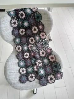 モチーフ編み　ストール　マフラー