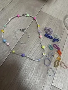 カラフルビーズのネックレスセット