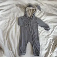 ウサギ耳付き　グレー　ロンパース　80サイズ