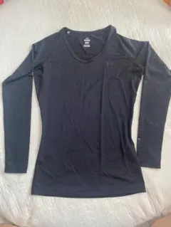 【新品】Under Armour ブラック アンダーシャツM