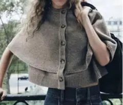 美品！！ZARA ベージュ ポンチョ・ケープコート ZARA ZW COLLECTION ケープ トレンチコート ベージュ M-L - メルカリ