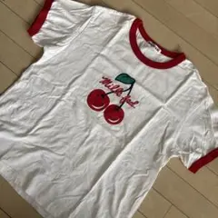 ミルクフェド⭐️可愛いさくらんぼTシャツ(フリー)のサムネイル