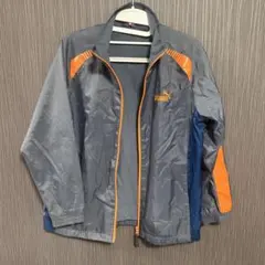 PUMA 140 グレー×オレンジ　ウィンドウブレーカー防風
