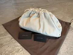【新品未使用・銀座三越購入】BOTTEGA VENETA ザ ポーチ バッグのサムネイル