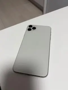Apple iPhone 11 Pro Maxシルバー 本体