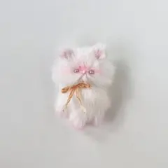 ピンクと白　こねこ　猫　ぬいぐるみ　ハンドメイド　作家　アートドール　a