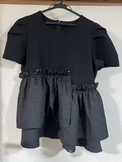 ペプラムプルオーバー