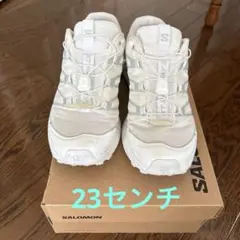 SALOMON XA PRO 3D ホワイト