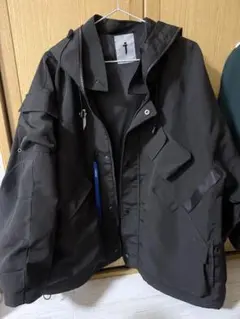 アウター　サイバー系　個性的