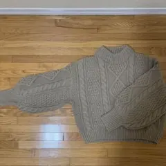 Chico ベージュ ケーブルニット ハイネック　韓国