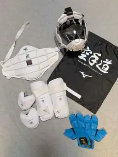 32)空手防具セット 最新タイプ空手ニューメンホーセブン7 /mサイズ 