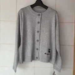 新品・未使用　グレー ボタン付きカーディガン 長袖　DEL COR S O