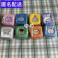 ちいかわ　カラビナつき 刺繍 スクエアミニポーチ