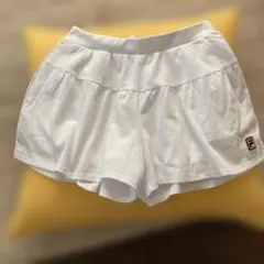 FILA ホワイト ショートパンツ