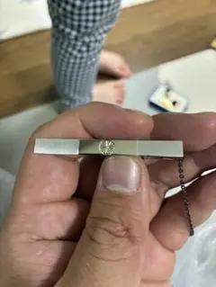 【値下げ】菊文様　ネクタイピン チェーン付き シルバー