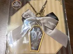 ツイステ リボンバッグチャーム デイヴィス・クルーウェル