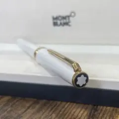 ❤️Mont Blancモンブラン♡希少キャップ式.白軸ボールペン♡未使用品