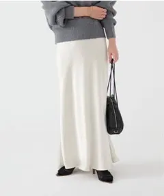 2025年最新】ダブルサテンスカート ienaの人気アイテム - メルカリ