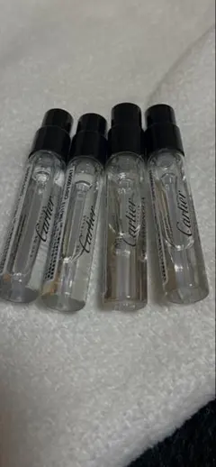 Cartier ミニ香水 4本セット　2mlのサムネイル