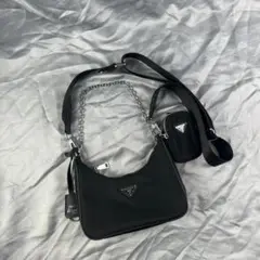 PRADA ブラック ショルダーバッグ