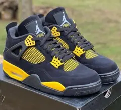 Nike Air Jordan 4 Retro Thunder サンダー