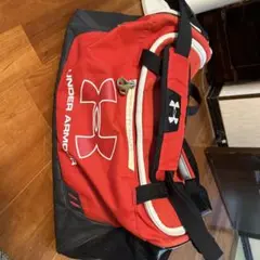 UNDER ARMOUR レッド ダッフルバッグ