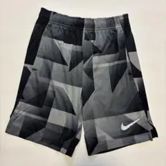 NIKE ナイキ キッズ ハーフパンツ 140 ドライフィット グレー 幾何学柄