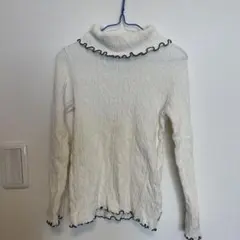 ホワイト長袖カットソー