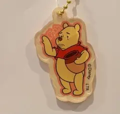 【さらに値下げしました！】プーさん アクリルキーホルダー (ランダム8種)