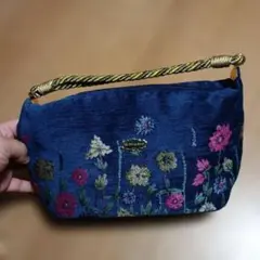 Think Bee! 花柄刺繍 クラッチバッグ ネイビー
