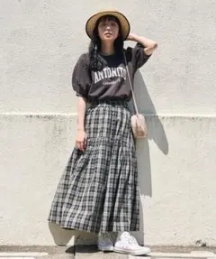 チェックスカート