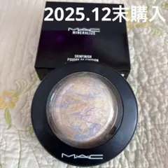 Item thumbnail for item ee3dc7ad-c281-46c7-b6ee-3046500b2381