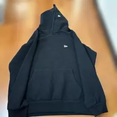 NEW ERA パーカー