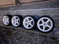 RAYS 57CR ホイール 4本セット　114.3 R18 9.5j +38のサムネイル