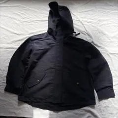 ジーユー マウンテンパーカー