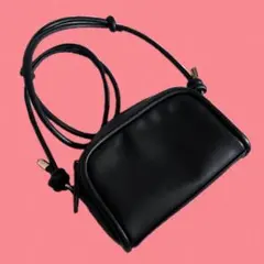 H&M ブラック合成皮革ショルダーバッグ