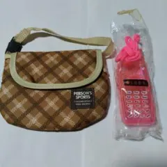 PERSON'S SPORTS ミニショルダーバッグとピンクの携帯電話型おもちゃ