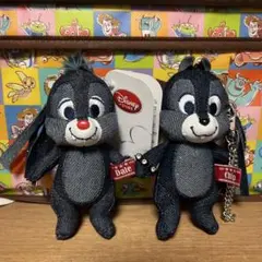レア　ディズニーストア　チップとデール　デニム　ぬいぐるみバッチ　キーチェーン
