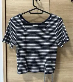 【GU】ストライプ クロップドTシャツ