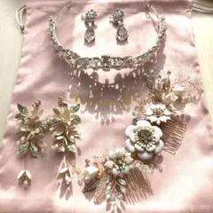 結婚式　ウェディング　アクセサリー　4点　ティアラ　ヘッドドレス　イヤリング