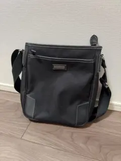 ショルダーバッグ